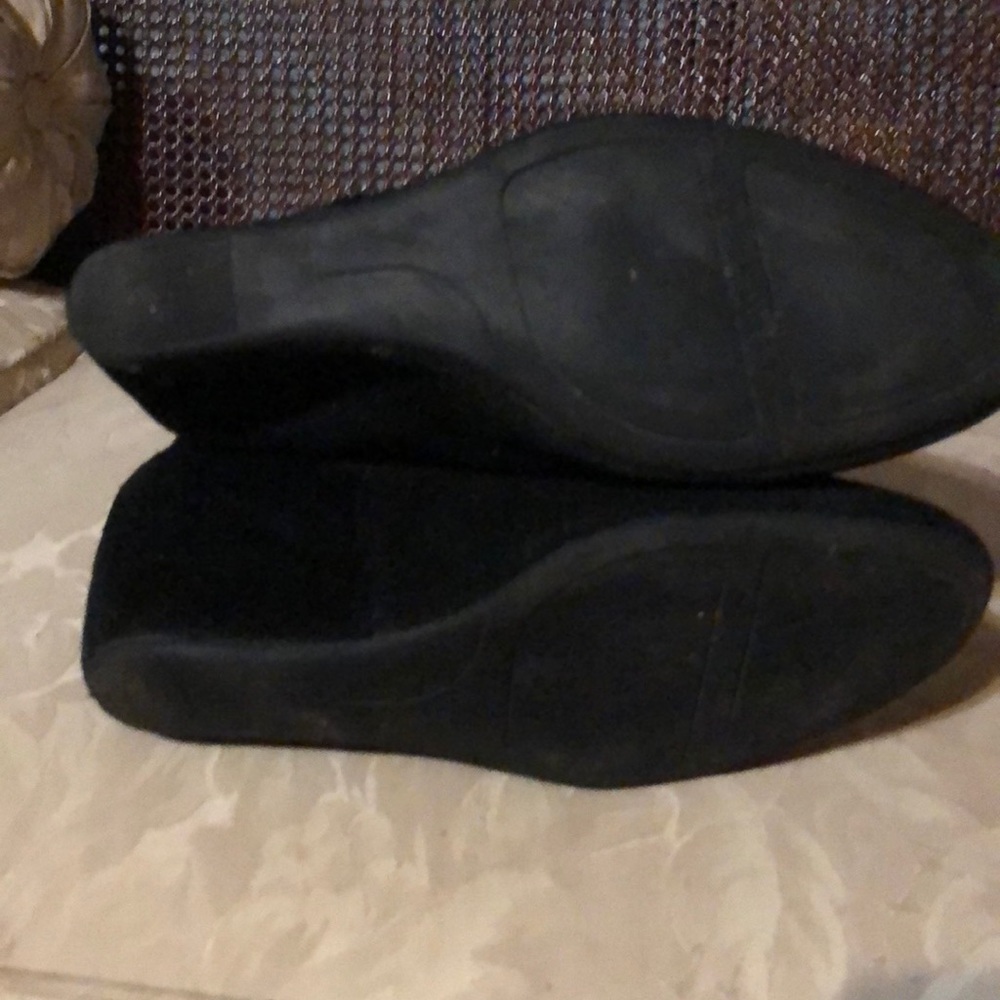 Boots - Picture 5 of 6